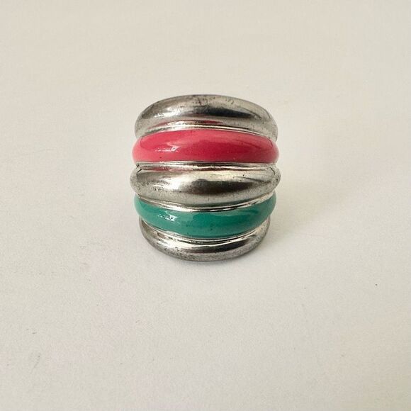 Silver tone pink and green ring - Picture 5 of 8